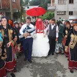 Kapı Açıldığında Içeri Giren Damat Değil