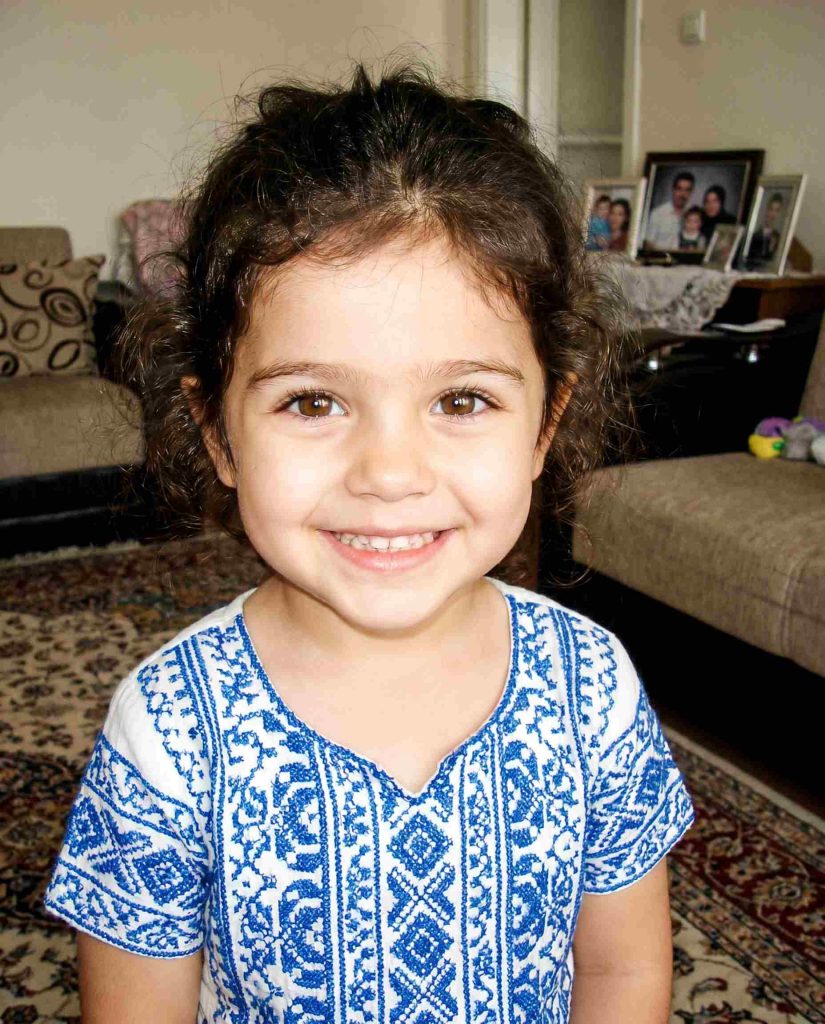 4 yaşındaki kızım Elif, kreşte aniden öldü — cenazesinden sonra öğretmeni beni aradı ve “Kocanız size yalan söylüyor. Az önce gönderdiğim VİDEOYU kontrol edin.” dedi. - Fotoğraf 2
