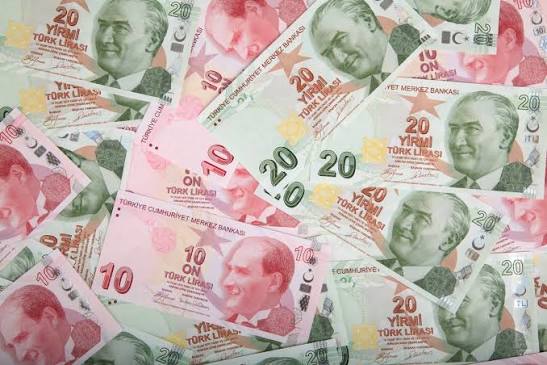 20 LİRA BİR İNSANI NASIL PERİŞAN EDER - Fotoğraf 2