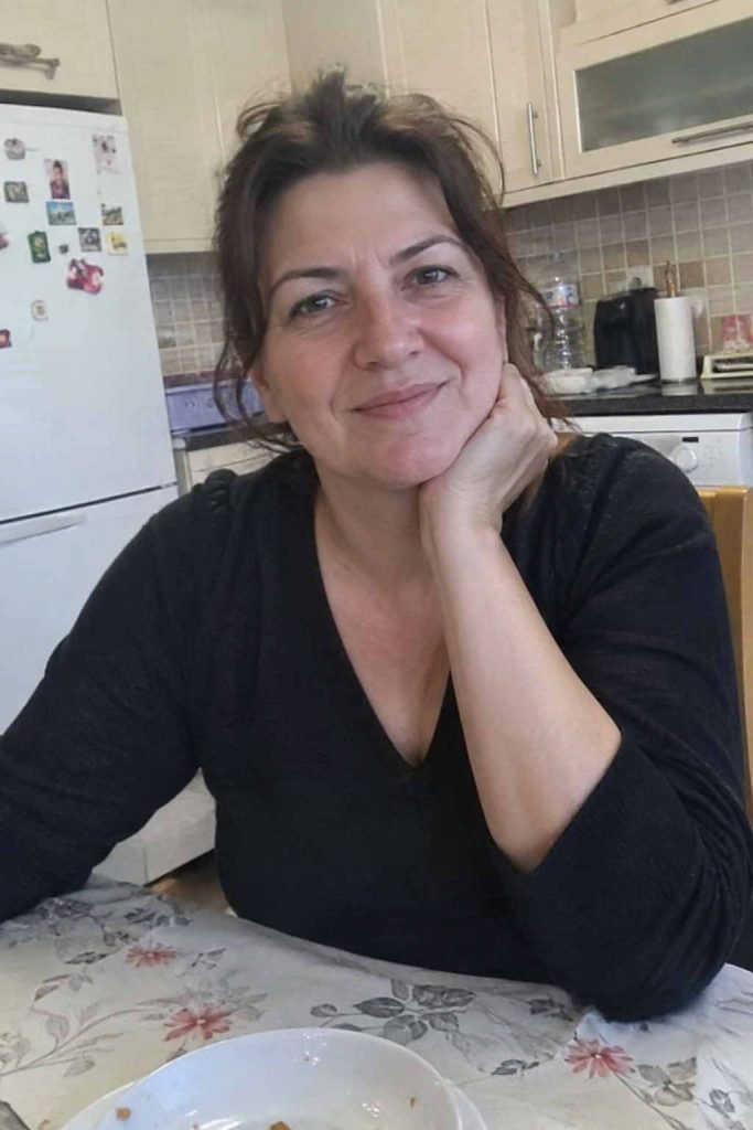 48 yaşındayım üst komşum olan adam evime gelip benden tuz isteyip bunu istedi..