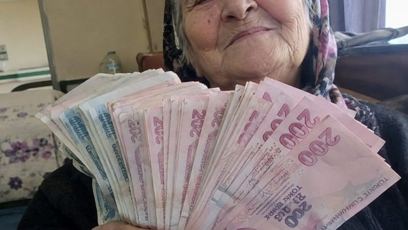 75 YAŞIMDA ÇOCUKLARIM BENİ HUZUREVİNE BIRAKTI AMA ONLARA MİRAS BIRAKACAĞIMI DÜŞÜNÜRLERKEN HAYATLARININ ŞOKUNU YAŞADILAR